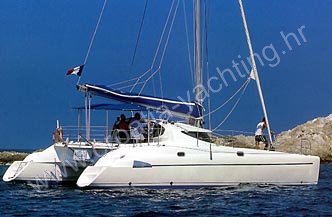 Catamaran Athena 38